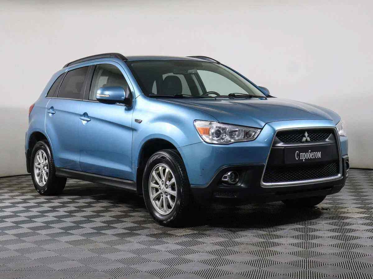 Поколение мицубиси асх. Митсубиси ASX 1.8. Mitsubishi ASX 1. Митсубиси АСХ 2012. Мицубиси АСХ голубая.