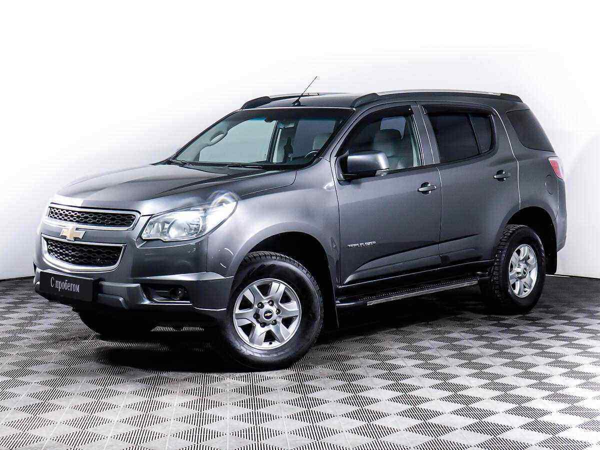 Chevrolet trailblazer 2. Chevrolet trailblazer 2013. Шевроле Трейлблейзер 2 2014. Шевроле Трейлблейзер белый.