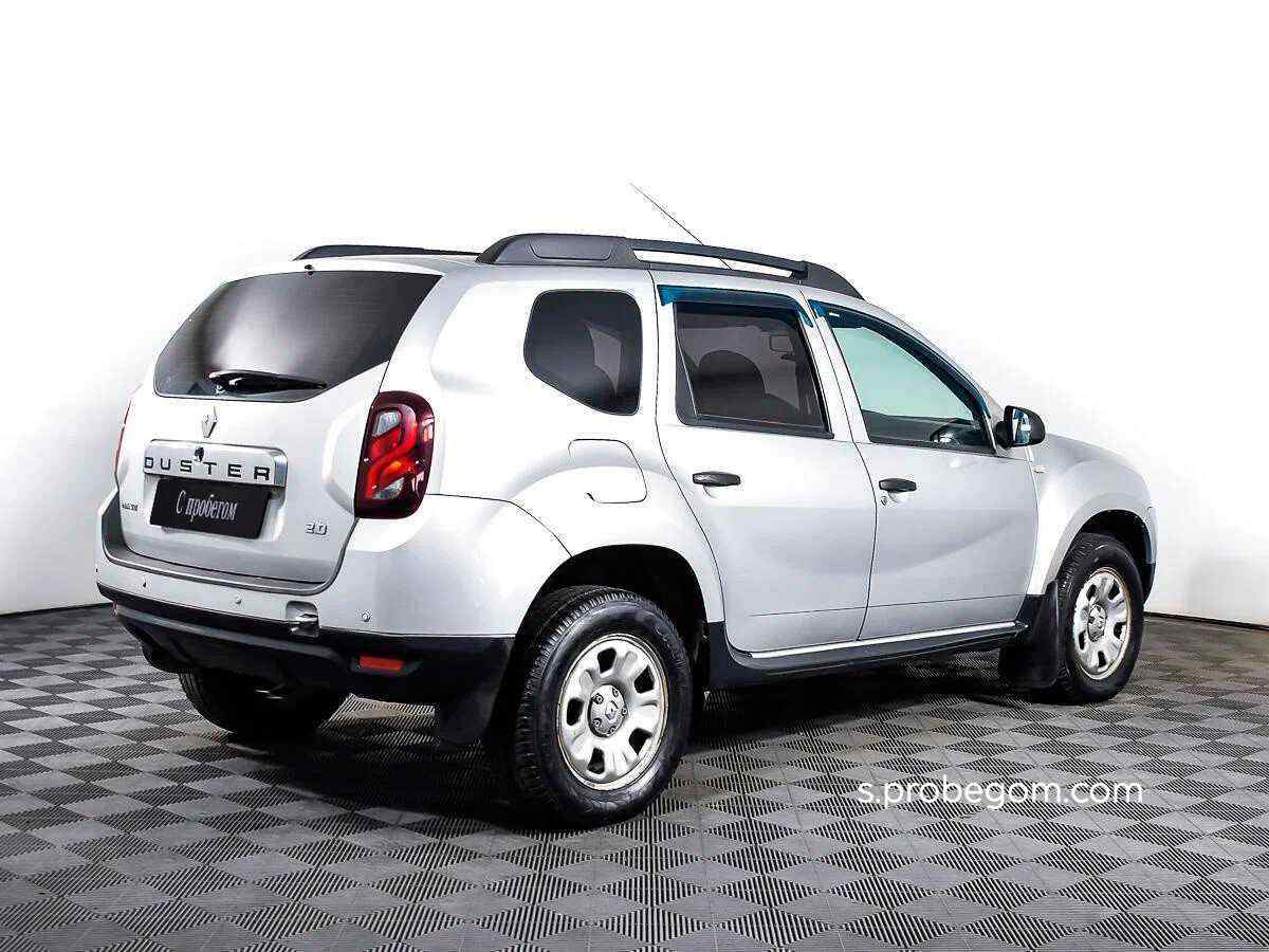 Renault Duster - фото 12